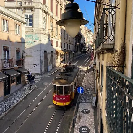 Com•bro * Lisboa